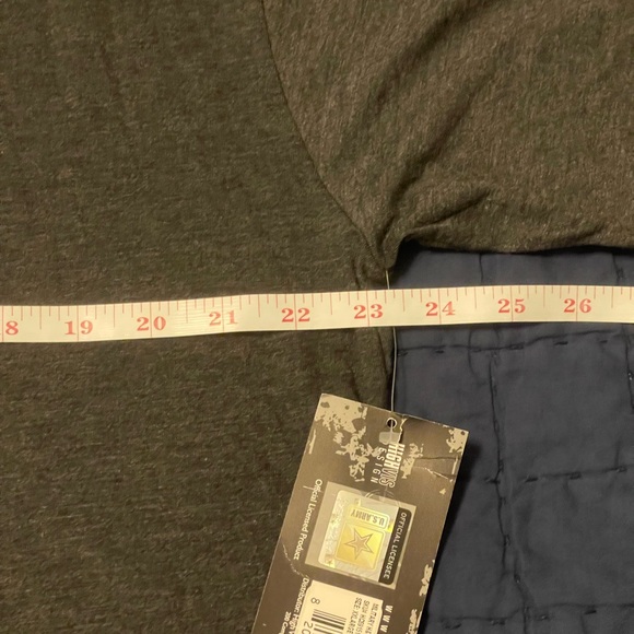 NWT Army T-shirt 🦾 2X - Picture 6 of 7